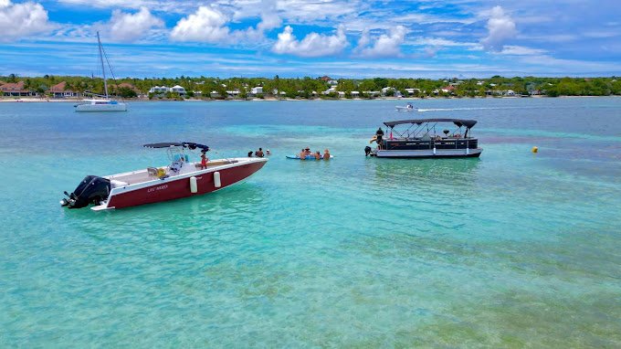 Alizés Escapades Lounge Boat et Speedboat en Guadeloupe