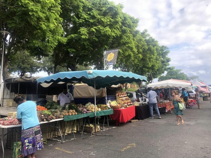 Marché nocturne du Gosier