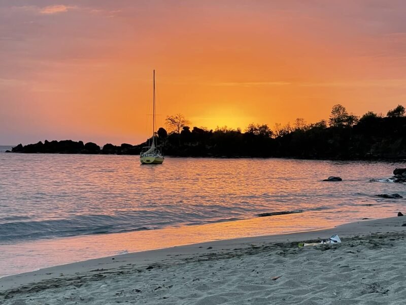 Plage de Petite-Anse