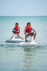 Jetskid avec kayak du souffleur