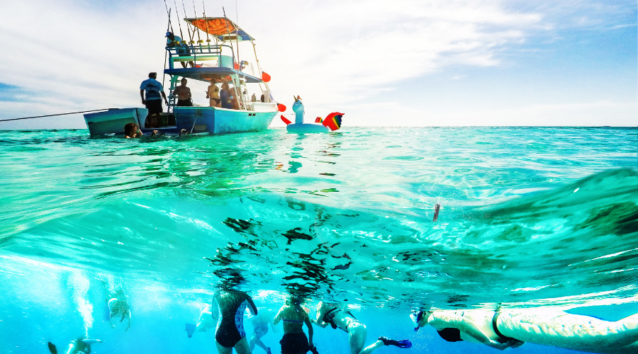 Les meilleures excursions en bateau en Guadeloupe avec Geedme