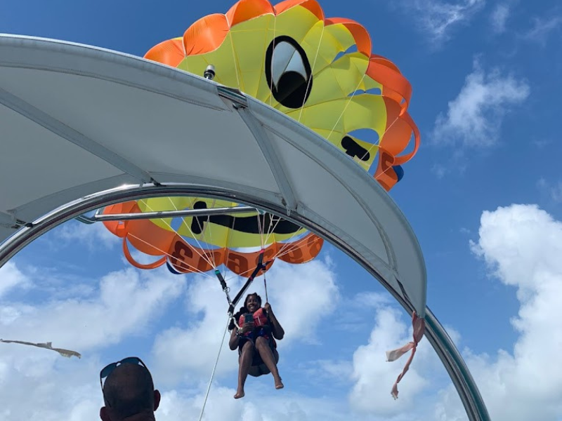 Parachute ascensionnel au départ du Gosier