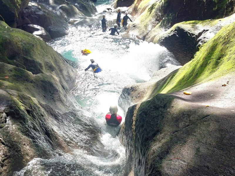 Canyoning intermediaire - Ravine Chaude - Gourbeyre